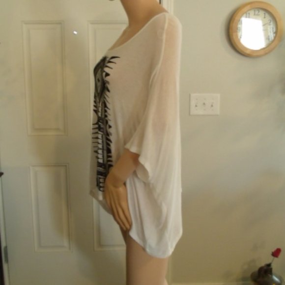 Gently Used-Black n Silver Aztec Asymmetrical Top - Picture 6 of 6